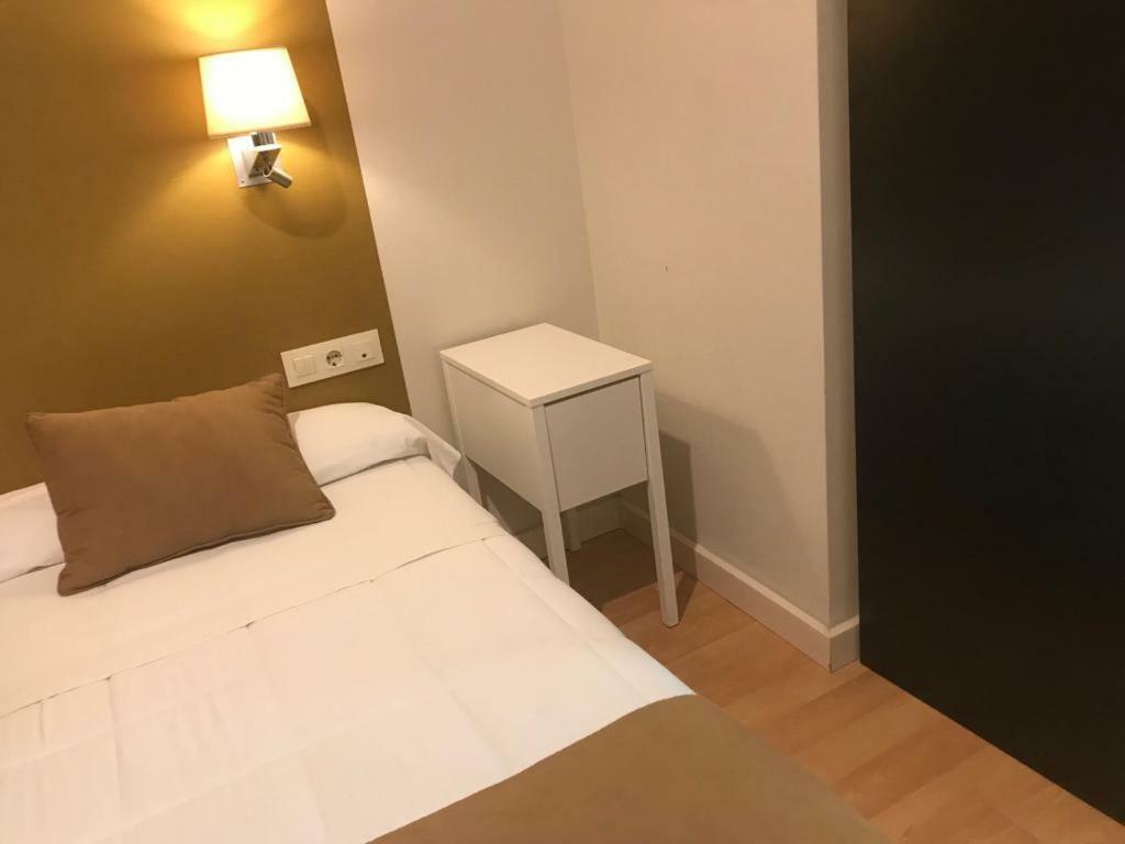 Hotel Moya Navalmoral De La Mata Εξωτερικό φωτογραφία
