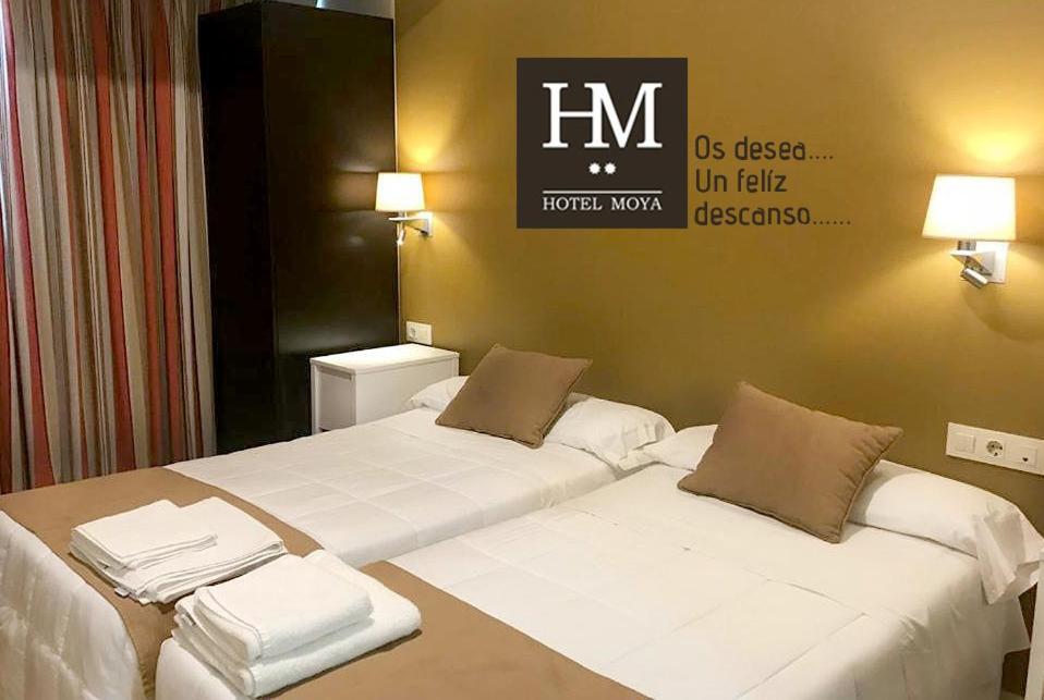 Hotel Moya Navalmoral De La Mata Εξωτερικό φωτογραφία
