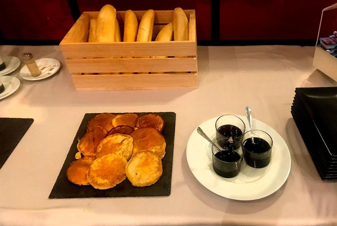 Hotel Moya Navalmoral De La Mata Εξωτερικό φωτογραφία